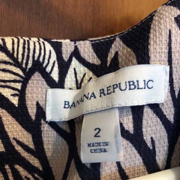 Navy and White Floral Patterned Dress - Picture 4 of 4